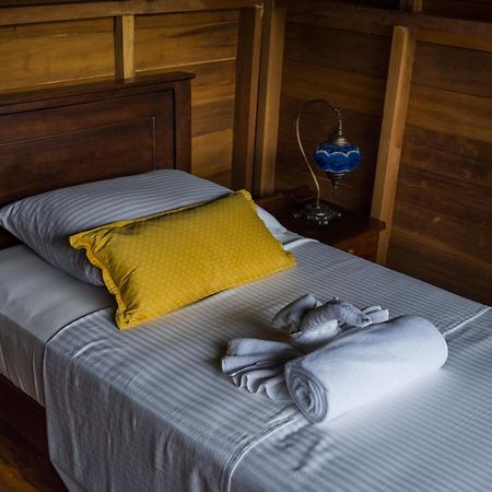 Wanakaset Forest Glamping キトゥルガラ エクステリア 写真